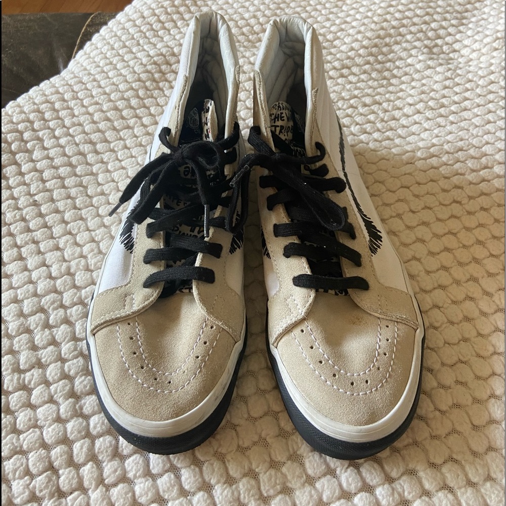 Vans Mens high top sneakers size 9